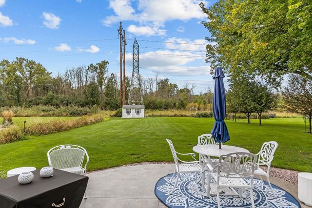 615 S WILD ROSE LANE, Appleton, WI 54914