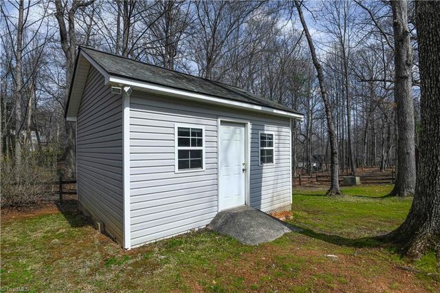 2108 Tarrywood Drive, Greensboro, NC 27455