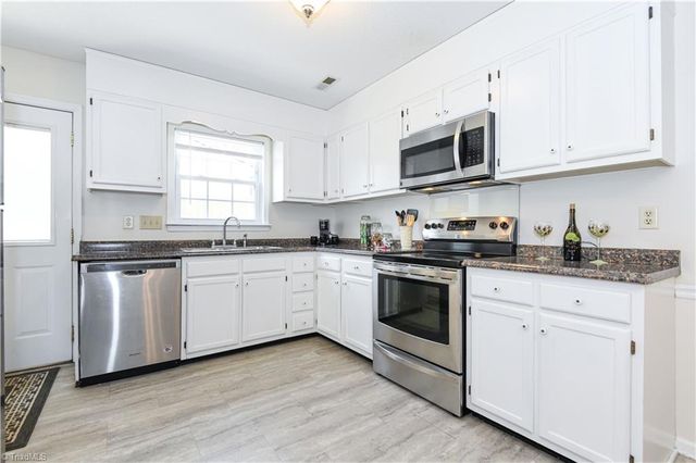 2108 Tarrywood Drive, Greensboro, NC 27455