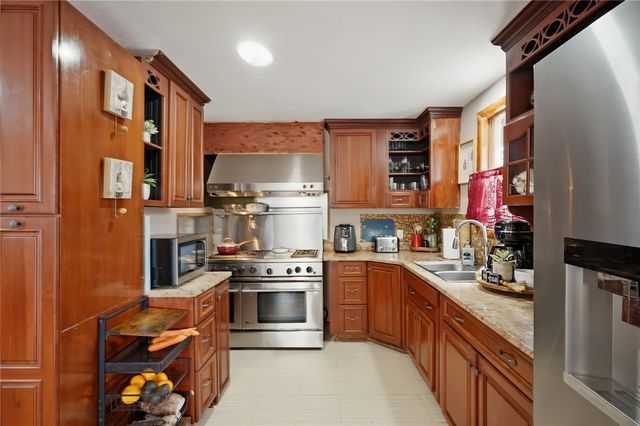 69 Trask Street, Providence, RI 02905
