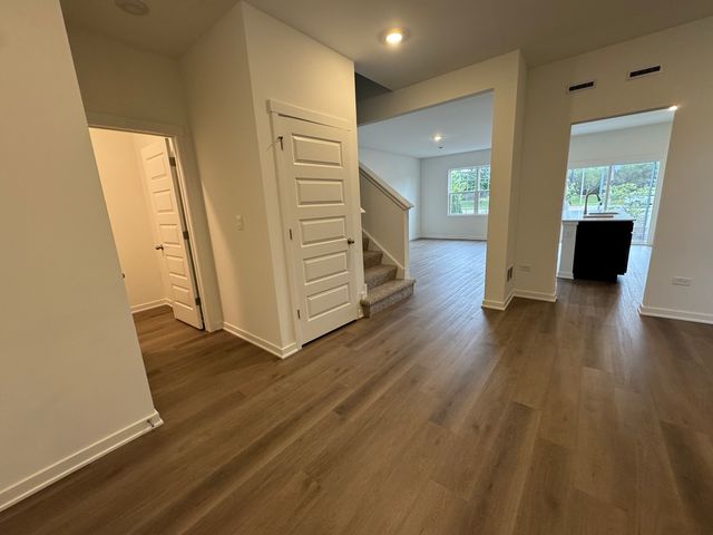 1703 baler Avenue 1703, Aurora, IL 60503