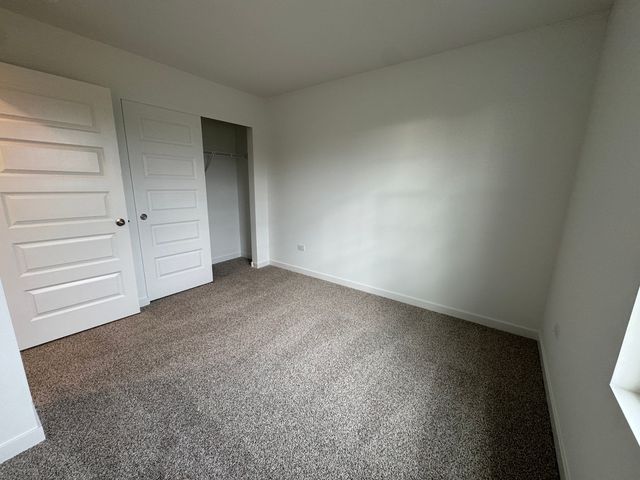 1703 baler Avenue 1703, Aurora, IL 60503