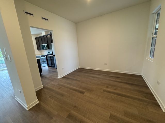 1703 baler Avenue 1703, Aurora, IL 60503