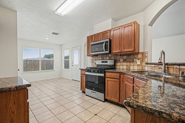 4026 Ashview Lane, Fresno, TX 77545