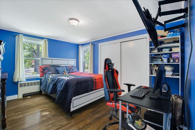 160 Lincoln Road, Hyannis, MA 02601