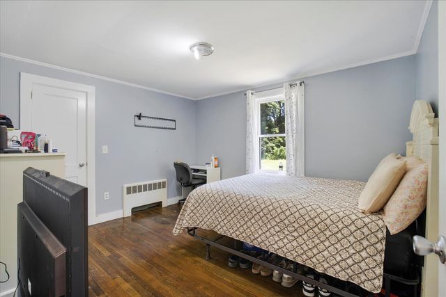 160 Lincoln Road, Hyannis, MA 02601