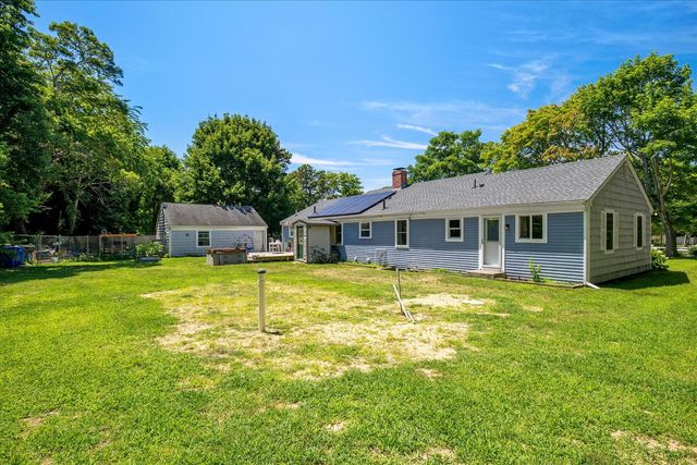 160 Lincoln Road, Hyannis, MA 02601
