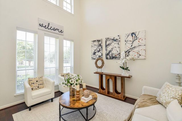 723 Overdell Drive, Sugar Land, TX 77479