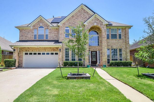 723 Overdell Drive, Sugar Land, TX 77479