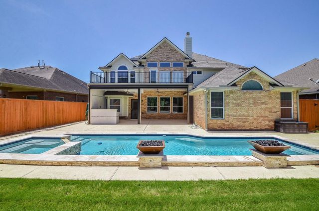 723 Overdell Drive, Sugar Land, TX 77479
