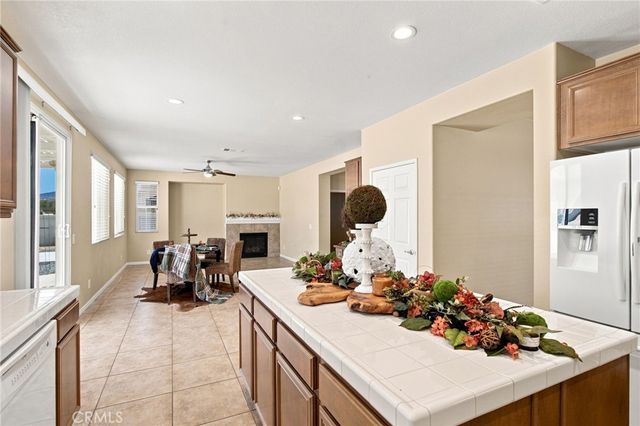 19316 Aspenleaf, Perris, CA 92570