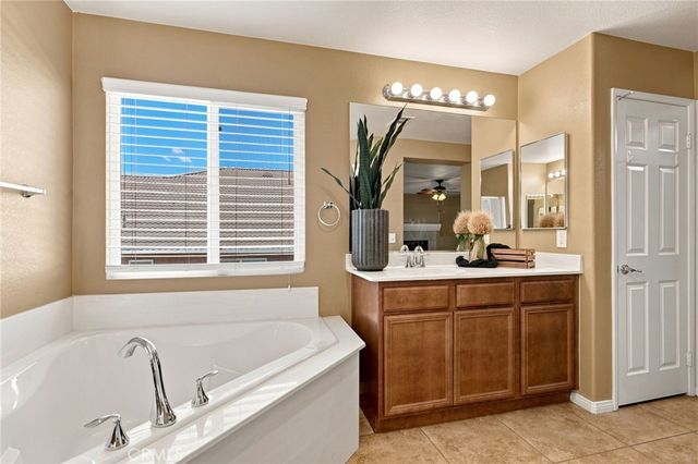 19316 Aspenleaf, Perris, CA 92570