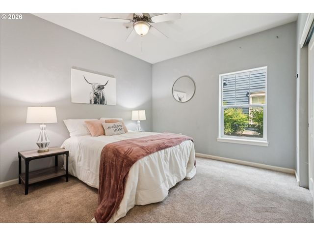 22866 Sw FOREST CREEK Dr 100, Sherwood, OR 97140