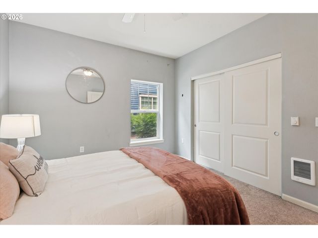 22866 Sw FOREST CREEK Dr 100, Sherwood, OR 97140