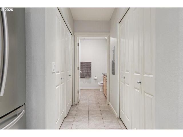 22866 Sw FOREST CREEK Dr 100, Sherwood, OR 97140