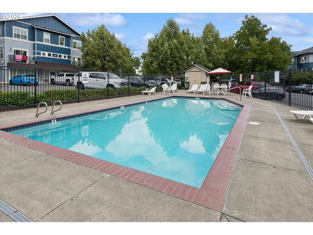 22866 Sw FOREST CREEK Dr 100, Sherwood, OR 97140