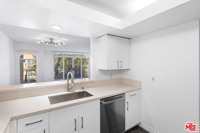 1255 Federal Avenue 108, Los Angeles, CA 90025