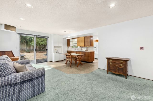 8826 Cascadia Avenue, Everett, WA 98208