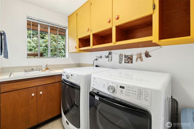 8826 Cascadia Avenue, Everett, WA 98208