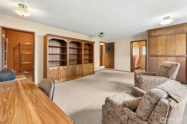 8826 Cascadia Avenue, Everett, WA 98208
