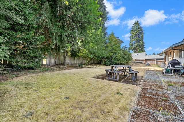 8826 Cascadia Avenue, Everett, WA 98208