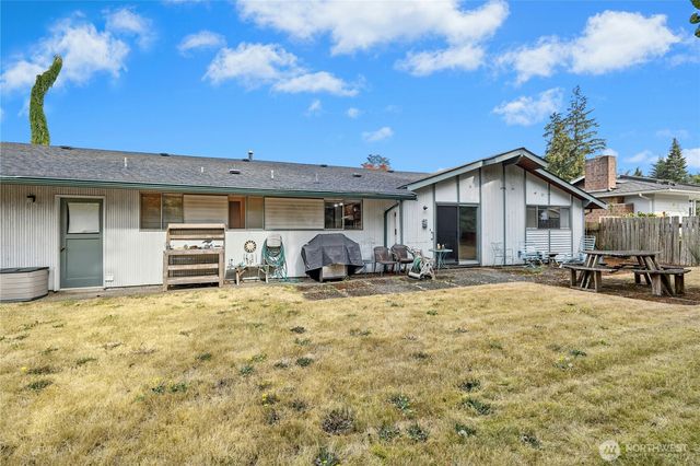 8826 Cascadia Avenue, Everett, WA 98208