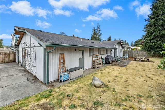 8826 Cascadia Avenue, Everett, WA 98208