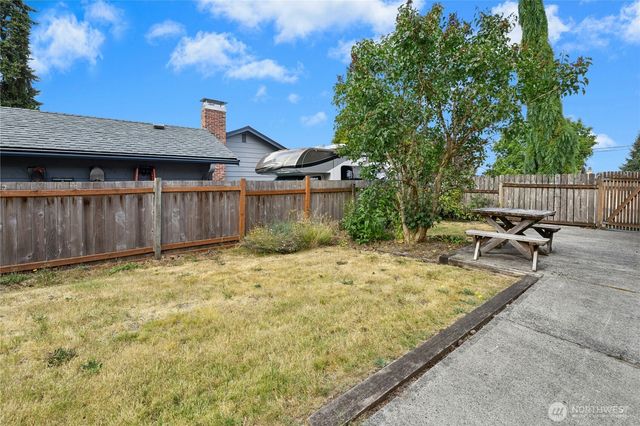 8826 Cascadia Avenue, Everett, WA 98208