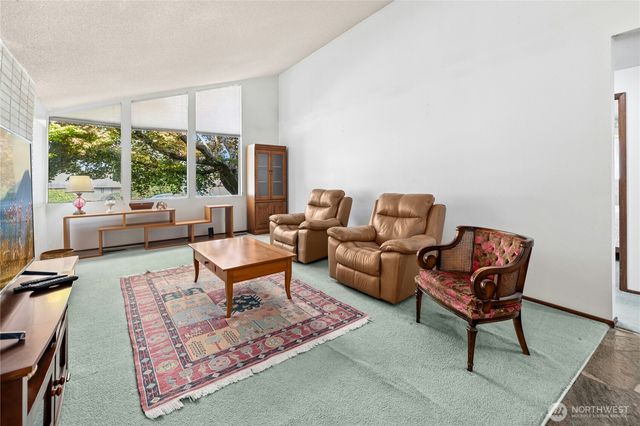 8826 Cascadia Avenue, Everett, WA 98208