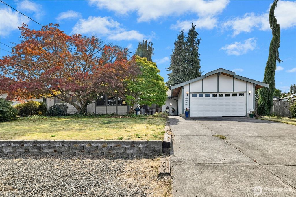 8826 Cascadia Avenue, Everett, WA 98208