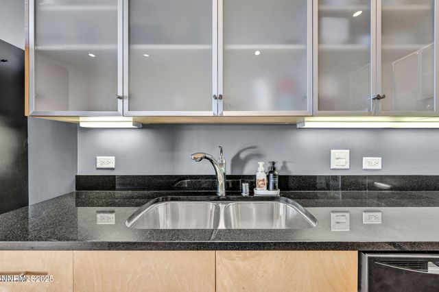 255 N Sierra Street 307, Reno, NV 89501