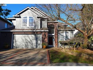 2370 MICHAEL Dr, West Linn, OR 97068