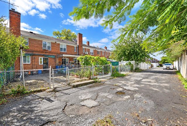 195-15 Station Road, Flushing, NY 11358