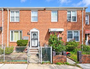 195-15 Station Road, Flushing, NY 11358