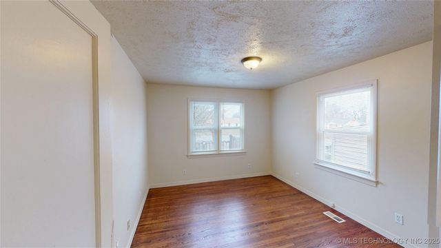 3716 S 29th West Avenue, Tulsa, OK 74107