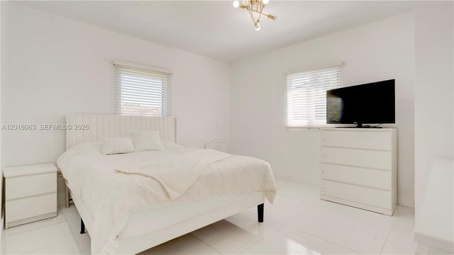 6450 SW 39th Ter, Miami, FL 33155
