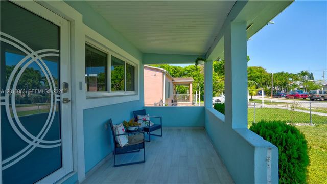 6450 SW 39th Ter, Miami, FL 33155