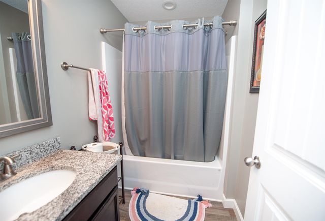 141 Middlebrooke Lane, Wellford, SC 29385