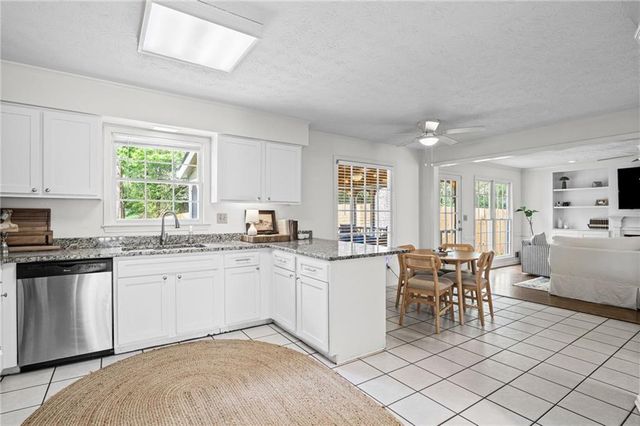994 Coach House Drive, Tucker, GA 30084