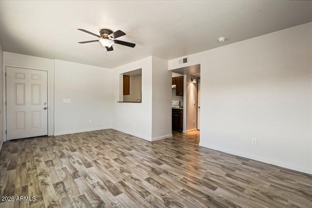 1346 E MOUNTAIN VIEW Road 102, Phoenix, AZ 85020