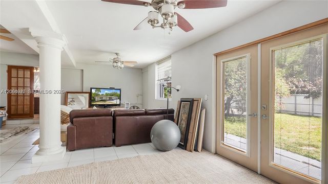4020 SW 2nd Street, Plantation, FL 33317