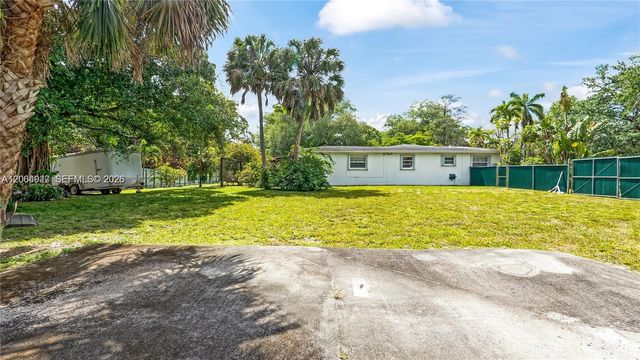 4020 SW 2nd Street, Plantation, FL 33317