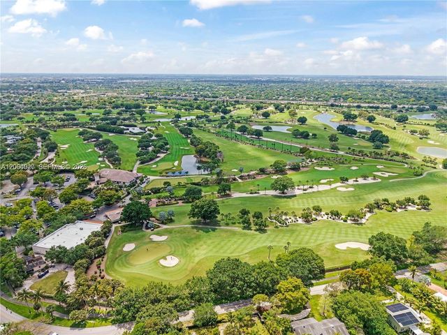4020 SW 2nd Street, Plantation, FL 33317