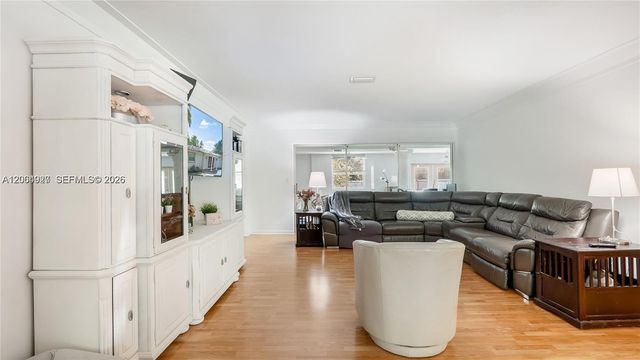4020 SW 2nd Street, Plantation, FL 33317