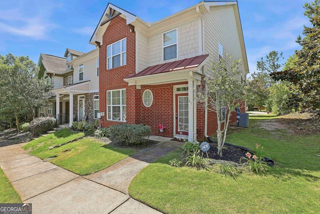 41 Newnan Lakes Drive, Newnan, GA 30263