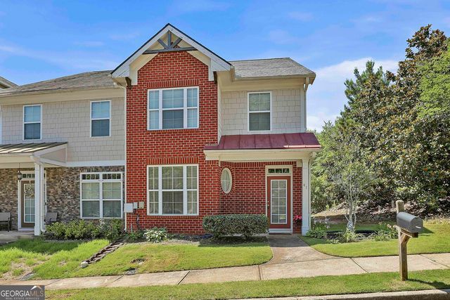 41 Newnan Lakes Drive, Newnan, GA 30263