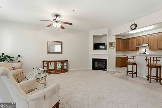 41 Newnan Lakes Drive, Newnan, GA 30263