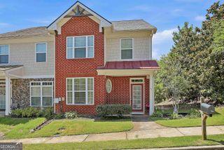 41 Newnan Lakes Drive, Newnan, GA 30263