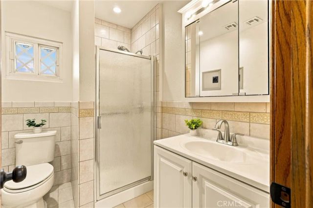 2232 N Valley Street, Burbank, CA 91505