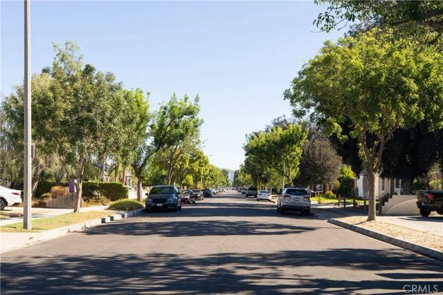 2232 N Valley Street, Burbank, CA 91505